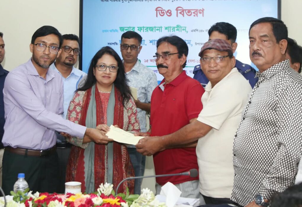 বাগাতিপাড়া উপজেলার বিভিন্ন মন্দিরের জন্য চালের ডিওসহ অন্যান্য সহায়তা বিতরণ